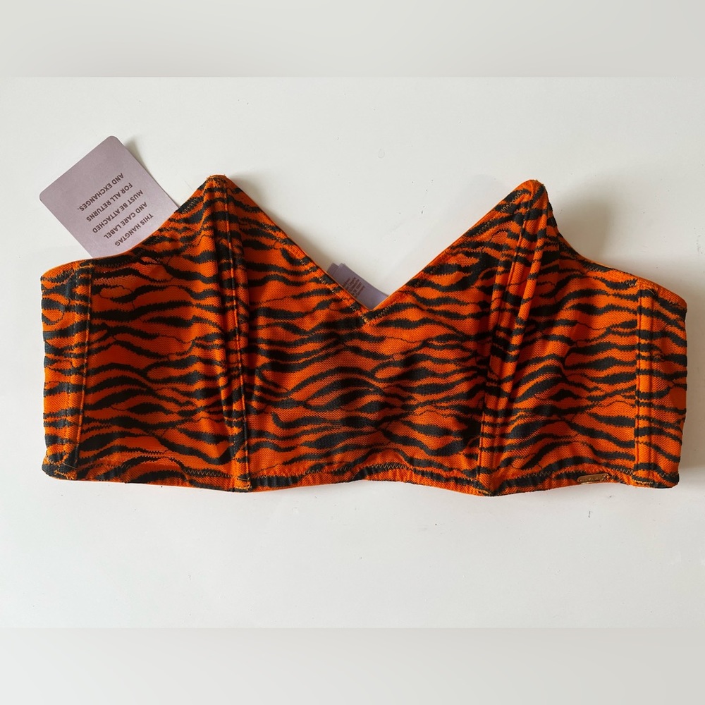 NEW WITH TAGS - Savage Fenty - Animal Print Sz L